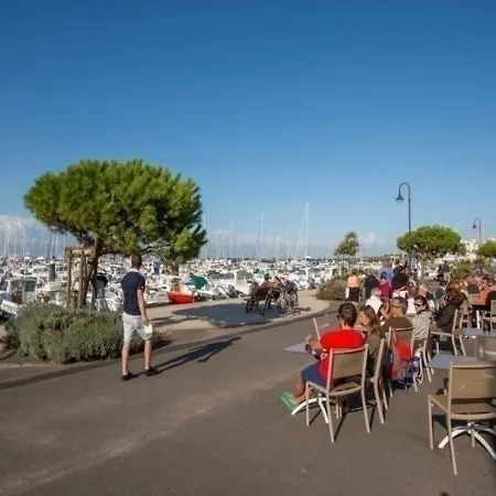 House Nouveau Port *